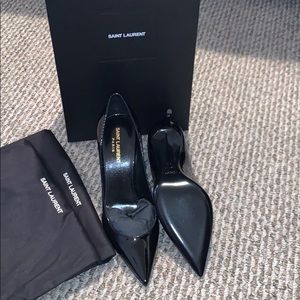 NIB SAINT LAURENT PUMPS